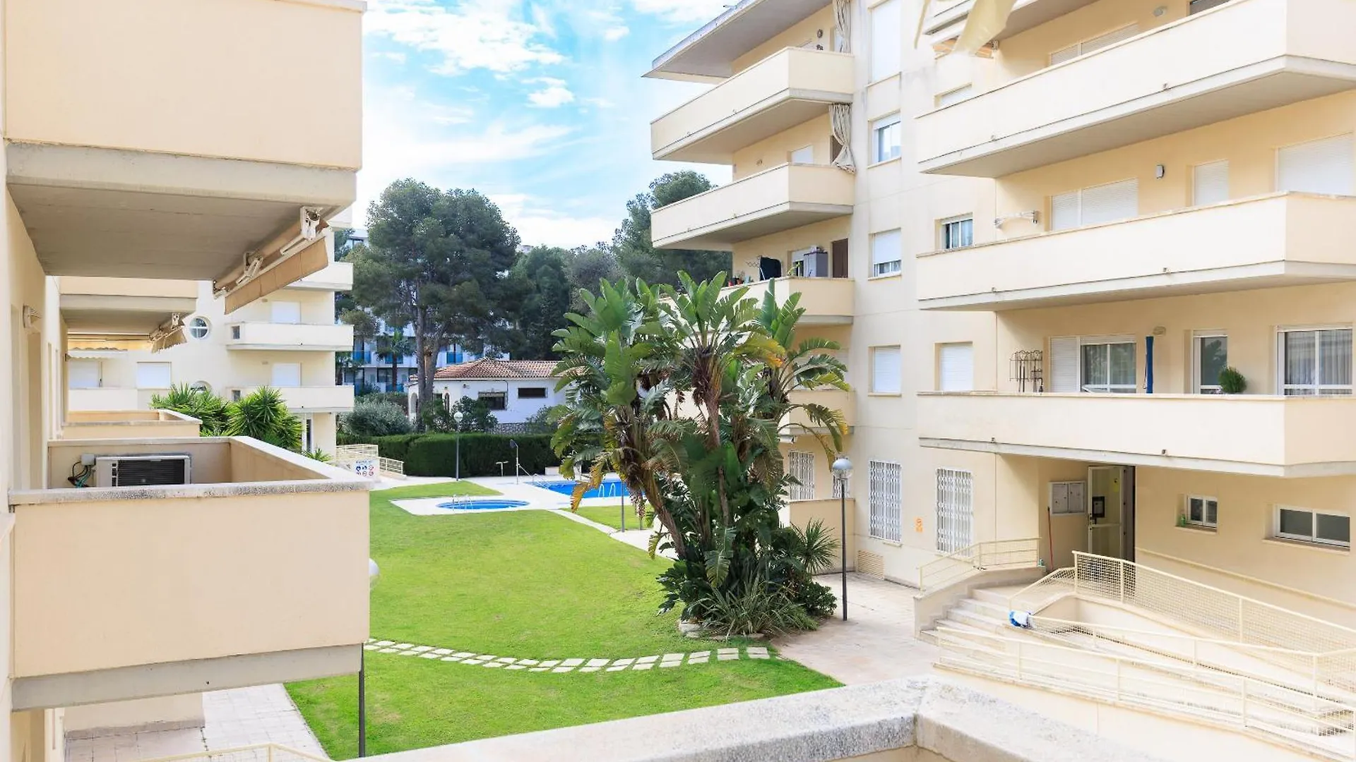 Uhc Aqua Family Complex Apartment Salou