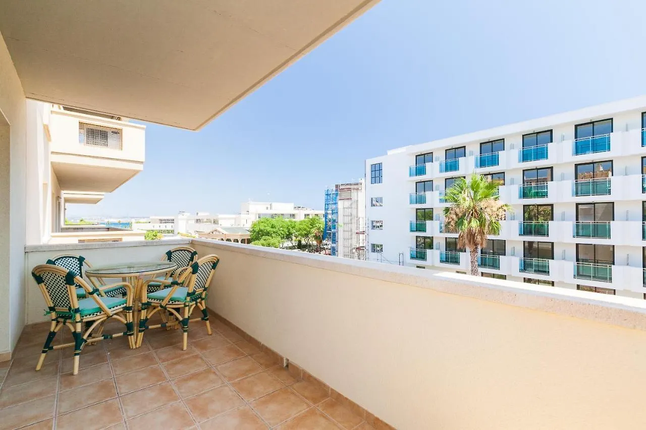 Uhc Aqua Family Complex Apartman Salou