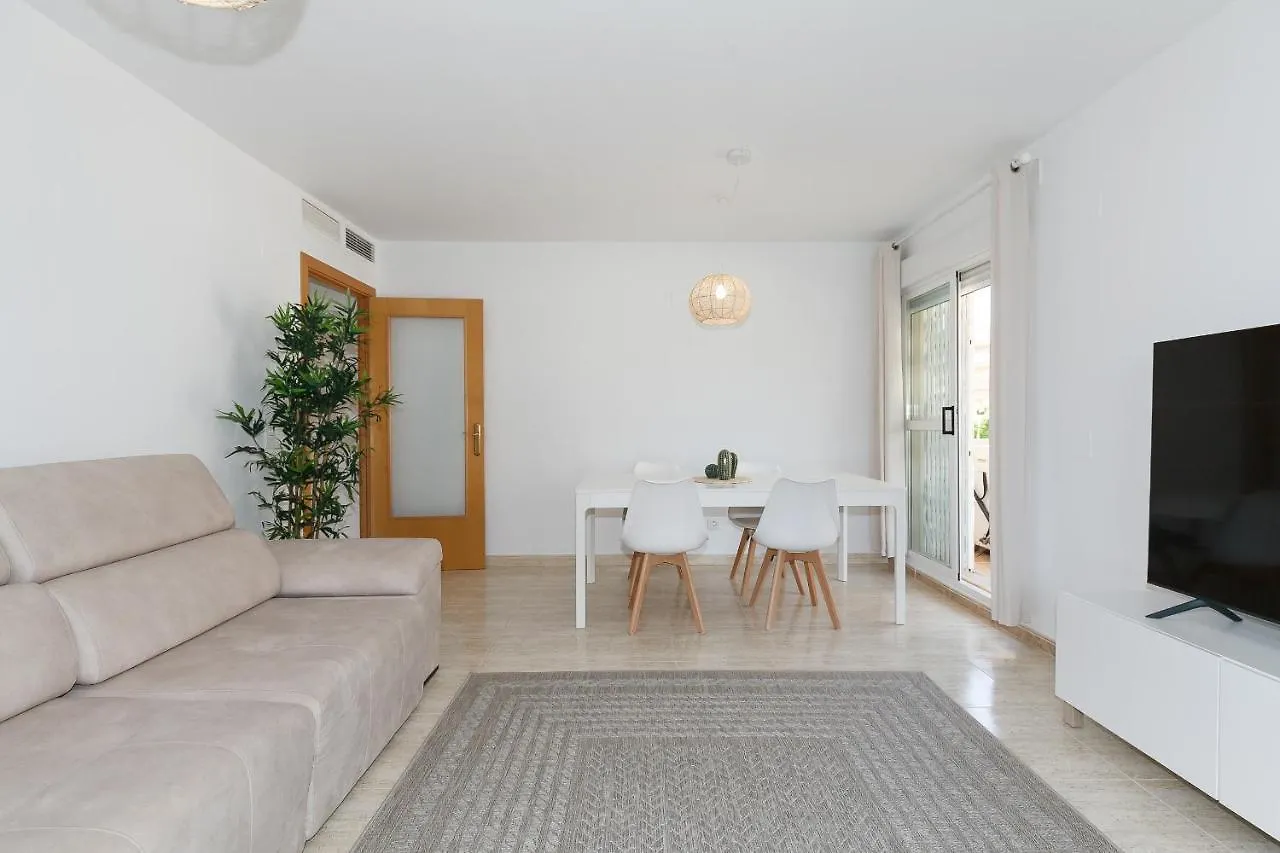 Uhc Aqua Family Complex Apartman Salou